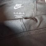 Nike Women’s Athletic Sporty Tight Fit Mid Rise Short Length Bike Shorts Sz XS Photo 6