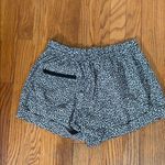 Lululemon  Spring Break Away Shorts Miss‎ Mosaic Black pattern size 8 Photo 2