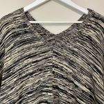Vince Camuto Women’s Space Dye Asymmetrical V Neck Hem Sweater Black Size M NWT Photo 1
