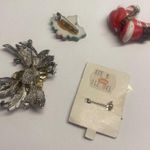 Lot Of 4 Christmas Holiday Brooch Pins Bell / Holly Leaves / Candy Cane / Flower Photo 9