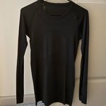 Lululemon Swiftly Tech Long Sleeve Photo 0