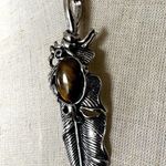 Silver tone feather tigers eye pendant necklace Photo 2