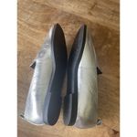 Gianni Bini GIANNI BINNI SILVER GRAY FLATS FLIP-SIDE ANKLE SHOE WOMEN'S LEATHER 6М Photo 5