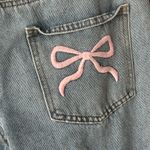 Edikted  bow jeans embroidered straight relaxed low rise light wash baggy blue Photo 5