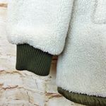 1 Madison Expedition Jacket Women S Ivory Fuzzy Fleece Hoodie Gorpcore Outdoors Photo 6