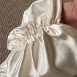 EXPRESS NWT Ivory Satin Draped
Shoulder Top Size XL Retail $79.00 Photo 12