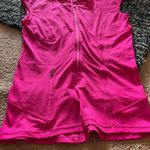 Athleta  bright pink top small Photo 2