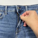 7 For All Mankind Jen7 Shorts Frayed Hem Womens Size 4 Stretch Blue Denim Photo 4