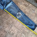 American Eagle Distressed Denim Mom Jean 0 Regular Comfort Stretch Waistband Photo 5