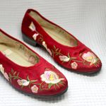Xingqiu Red Chinese Embroidered Floral Shoes Ballet Flats Slippers 36 Size 6 Photo 5