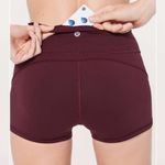 Lululemon In Movement Shorts Sz 8 Everlux 2.5” Athletic Shorts Maroon/ Burgundy Photo 5