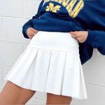 LIONESS  rescue me, white skirt Photo 0