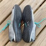 Womenโs practical L.L. Bean shoes ๐๐ Gray Size 9.5 Photo 9