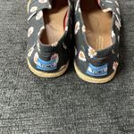 Toms  Sunflower Print Shoes Size 6 Photo 4