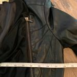 Gianni Bini  Women's M Medium Black Jacket Short Zipper Faux Leather Motto Photo 4