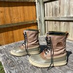 Sorel Women’s 1964 Premium Boots Size 5 woman’s Photo 2