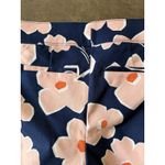 Isaac Mizrahi  Women’s Size 4 Scalloped Hemmed Shorts Photo 5