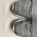 Adidas  cloud form running sneakers shoes size 7 Photo 3