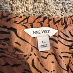 Nine West Abstract Tiger Print V-Neck Short Sleeve Blouse Brown & Black XL Photo 1