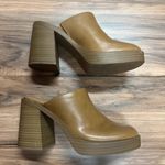 Universal Threads Universal thread size 6 clogs Photo 3