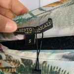 Alberto Makali ‎ tropical scenery art to wear cold shoulder short sleeves blouse Photo 2