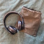 Samsung Bluetooth Headphones Photo 0