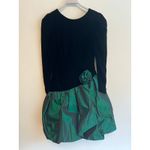 Jessica McClintock Vintage 80’s Black Velvet & Green Bubble Skirt with V-Neck Back Size: Medium Photo 7