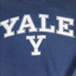 Gildan Yale Navy Blue women’s sweatshirt
Size: Medium Photo 1