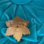 Vintage Gold Costume Rhinestone Brooch Photo 6