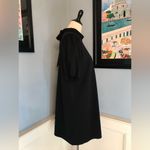 Black Short Sleeve Knee Photo 4