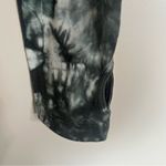 PINK - Victoria's Secret Victoria Secret Pink x Chloe x Halle Women's Sz L Tie Dye Cropped Turtleneck Photo 1