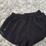 Lululemon  Hotty Hot 2.5" Shorts Black Photo 2