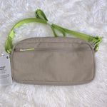 Lululemon  Multi Pocket Crossbody Bag 2.5L Sheer Oak/Sour Grape NWT Photo 8