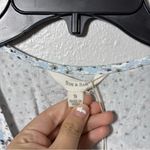 Sim & Sam Sim &‎ Sam Women Blue/White Floral Top Size Small Photo 3