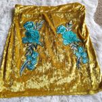 Boohoo embroidered  flowers patches velvet skirt Photo 3