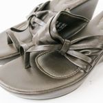 No Boundaries Vintage Y2K  Brown Wedge Toe Sandals Photo 3