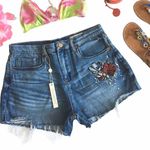 BLANK NYC new ★ Festival Floral Embroidery Denim Cut Off Shorts ★ Inside Joker 30 Photo 8