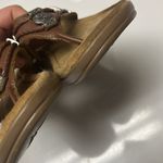 Minnetonka  Brown Women’s Silverthorne 360 Thong Memory Foam Leather Sandals-Sz 7 Photo 10