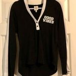 Long Sleeved Hooded “Good Vibes” Shirt Black Size L Photo 0