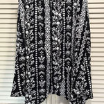 Faded Glory  Black/White Floral Wrap Skirt Size L (12-14) Elastic‎ Waist No Belt Photo 0