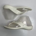 Minnetonka Size 8 Sandals Painted Poppy Thong Flip Flops White Cushioned Women’s Photo 3