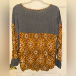 Hummingbird  Gray Top with Yellow Patterned Sleeves Photo 1