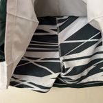 Duc green and white skort Size M Photo 3