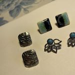 Lot Of 4 Women’s Costume Earrings Pierced Mix Photo 5