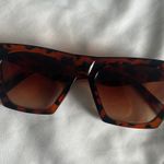 tortise shell cateye sunglasses Brown Photo 0