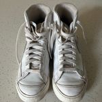 Nike  Women's Blazer Mid 77 White and Silver Hightop Athletic Shoes size 9 Photo 1