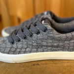 Rocket Dog  gray Campo scales tennis shoes Size 6.5M nwt Read Photo 0