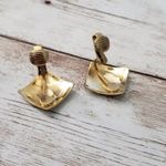 Vintage Clip On Earrings Stylish & Artsy Cream & Gold Tone Photo 3