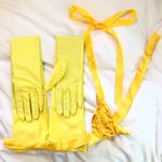 Adult Disney Princess Belle Costume Dress and Accessories Size S Yellow Photo 14