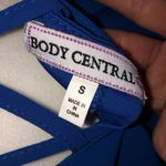 Body Central 💕5️⃣ blue size Small dress with cut out design on the back NWT Photo 2